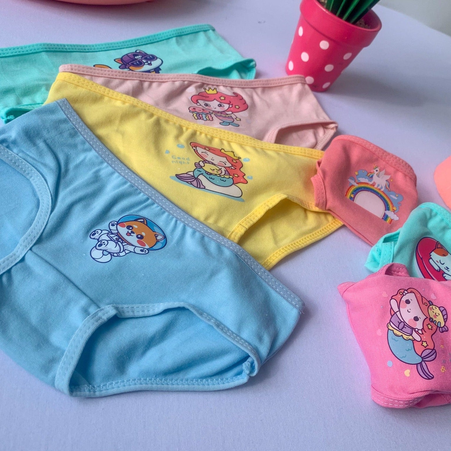 Semanario Niñas Pack X7 panties cachetero Estampados Ref. 7014 - Piña del Mar - Colombia